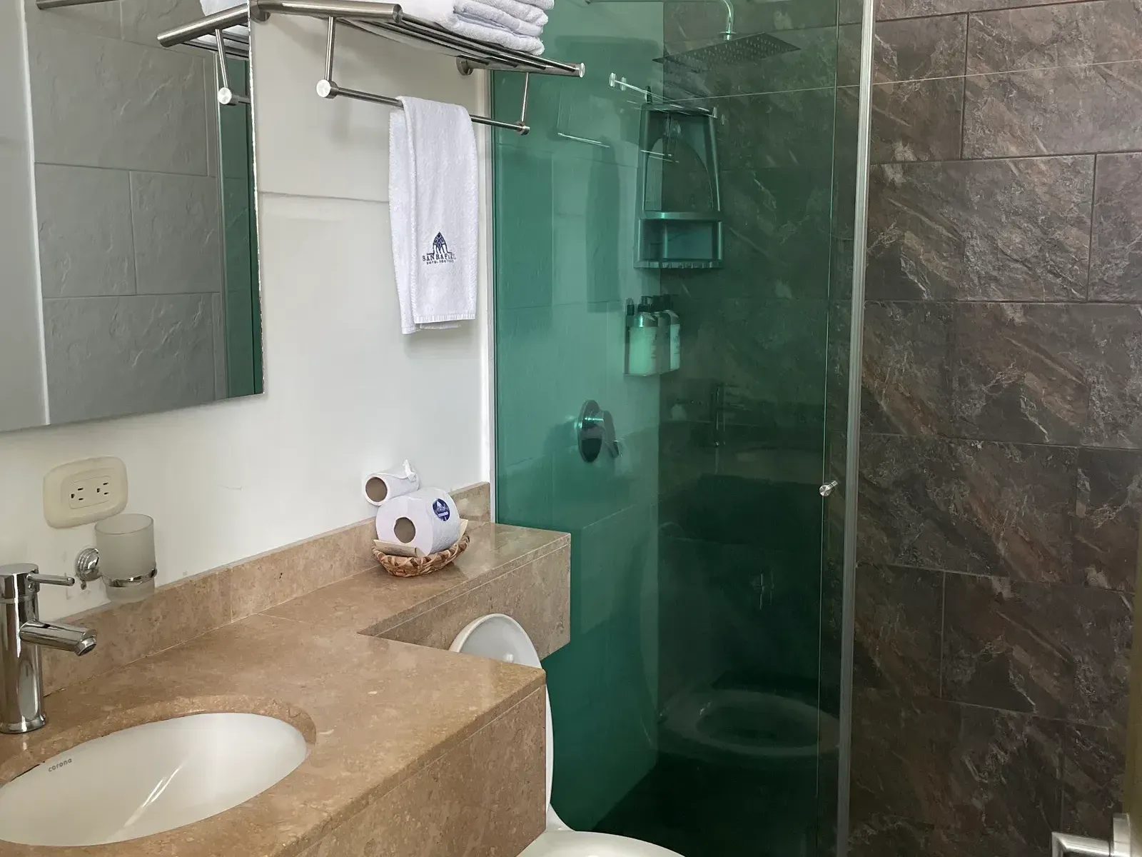 106 · El baño